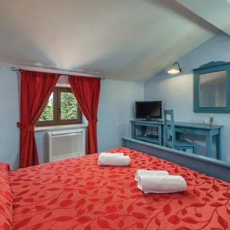 Christina In Ivetici - Haus Fuer 10 Personen Villa Tinjan